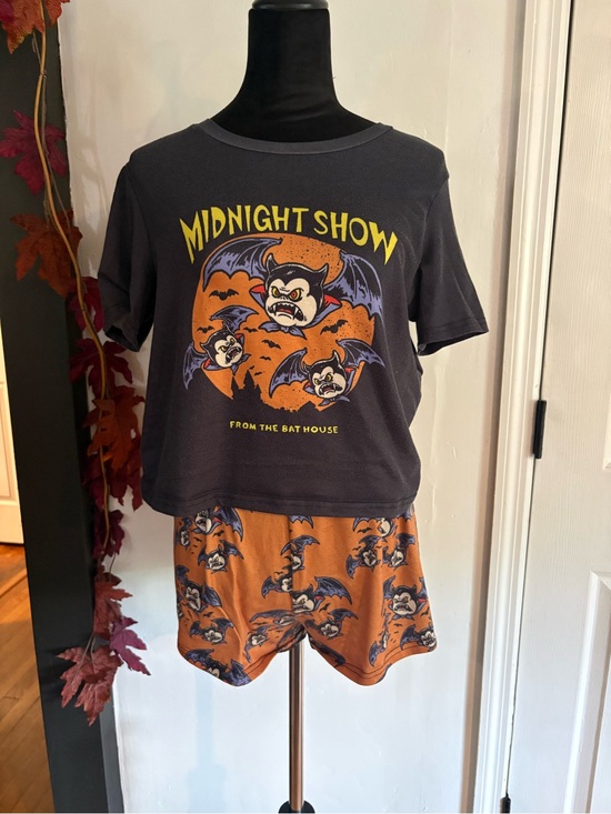 ROMWE Other - Halloween Black & Orange 'Midnight Show' Pajama Set